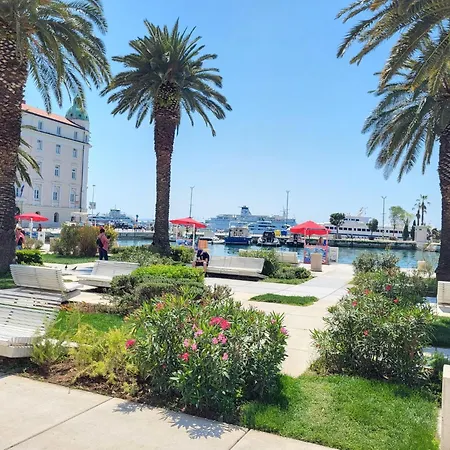 Sunshine- Center Of * Сплит