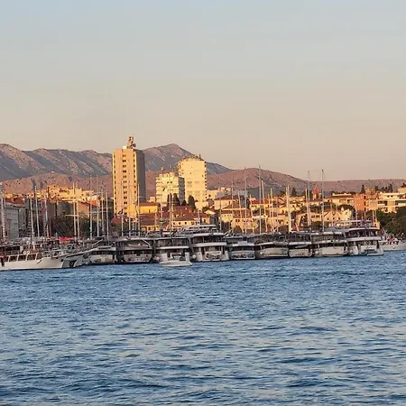 Sunshine- Center Of Апартаменты Сплит