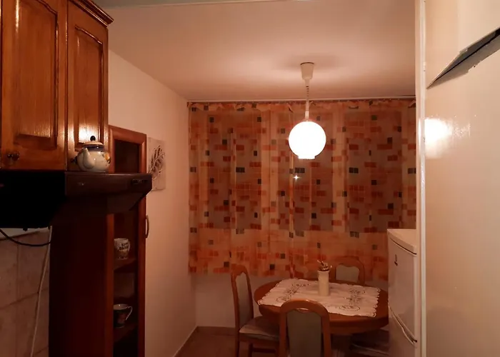 Sunshine- Center Of *