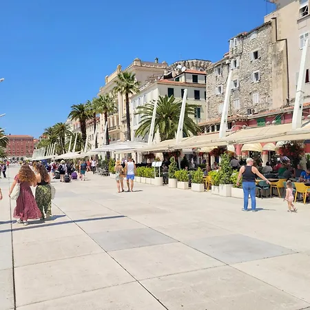 Sunshine - Cozy Stay In Central Split